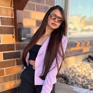 Meet your Posher, Mariela